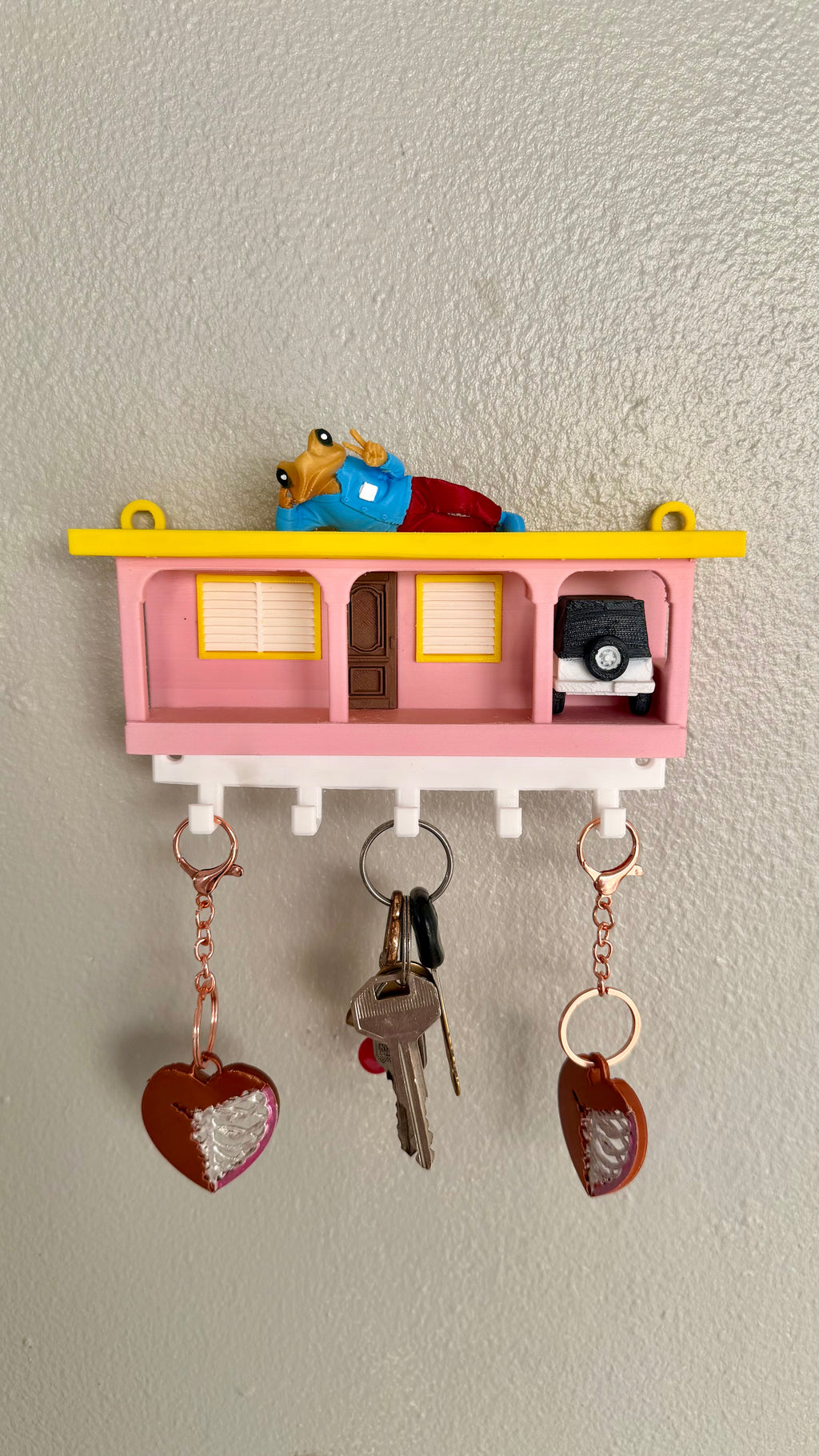 Casita Keyholder with sapo concho (Puerto Rico and USA )