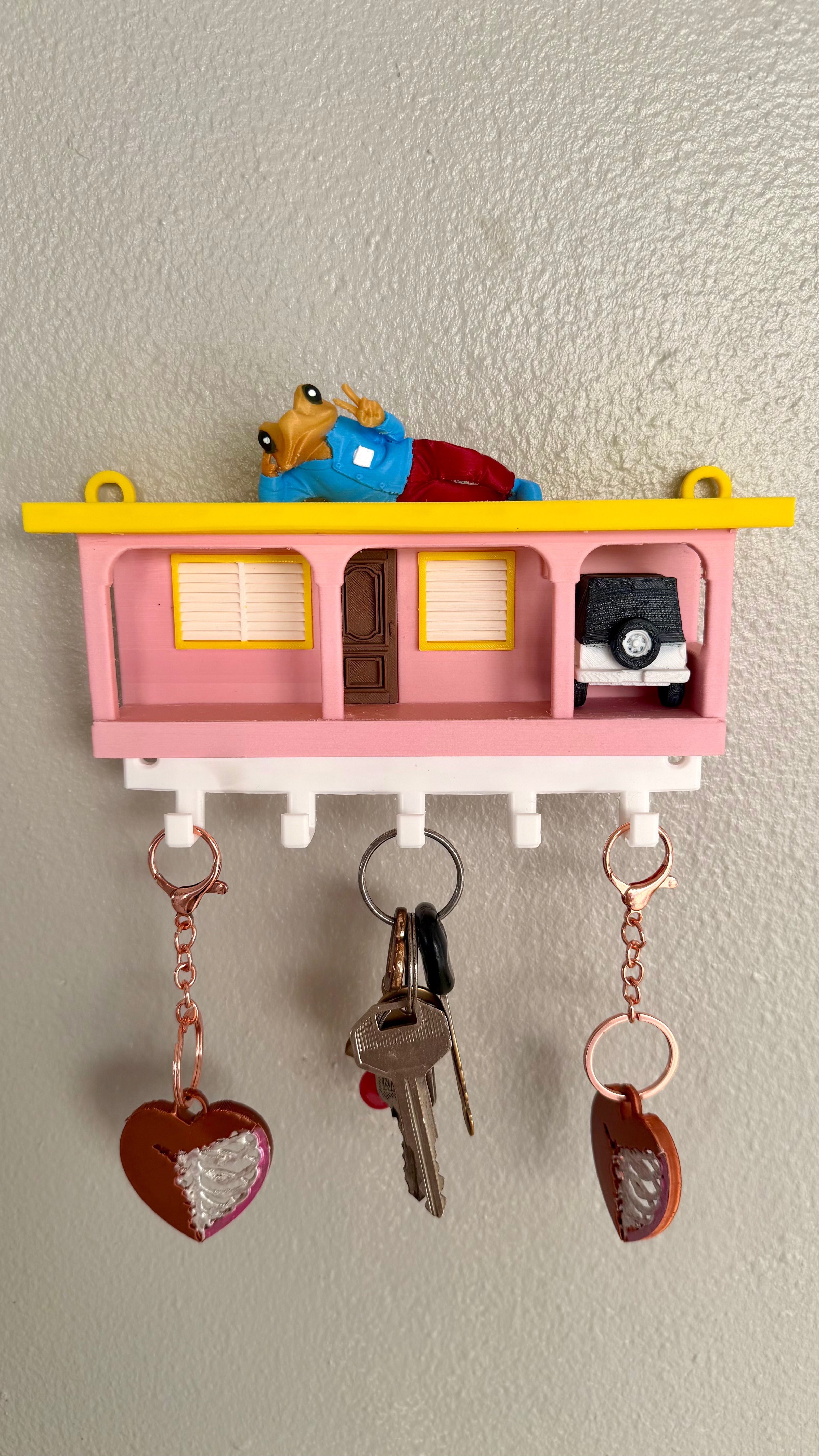Casita Keyholder with sapo concho (Puerto Rico and USA )